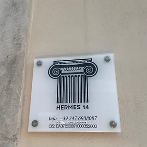  Pensión Hermes 14 Italia
